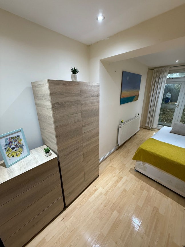 Amazing single room available now Wembley  Main Photo