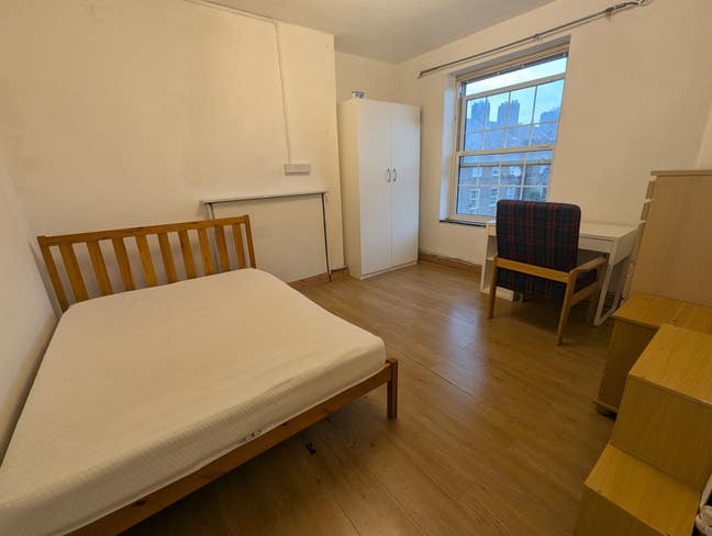 SE1 6PR - one double room close to Tube and buses Main Photo
