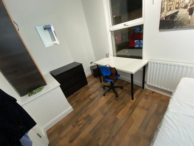 Room Close To KCH - Prime Location - Camberwell Main Photo