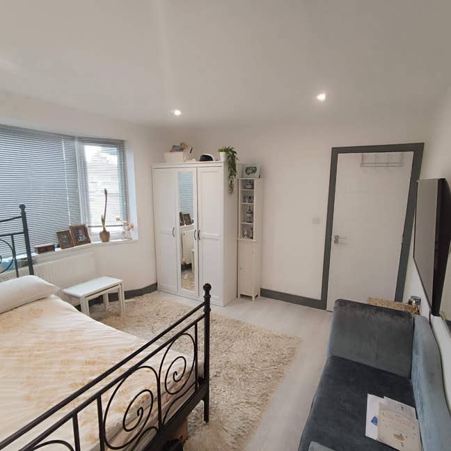 Double bed room  Main Photo