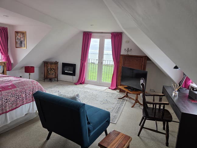Spacious Attic Room with Sea Views  Main Photo