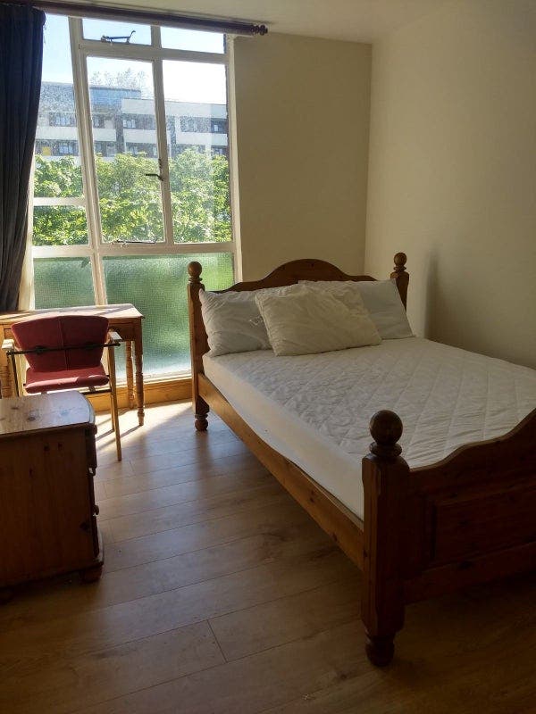 Queensway W2 Lovely Double Rooms Main Photo
