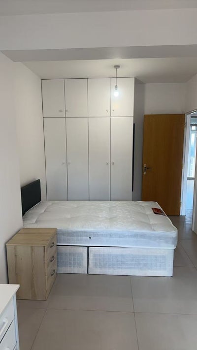 Large en-suite double room in Colindale Main Photo