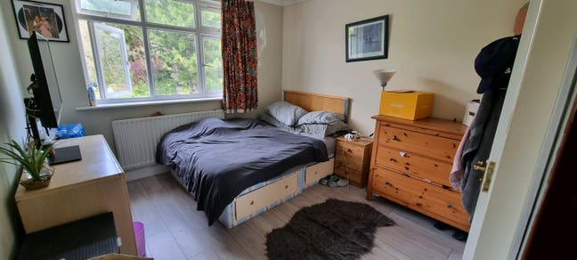 Spacious Double Room 8 mints walk Wembley Park tub Main Photo