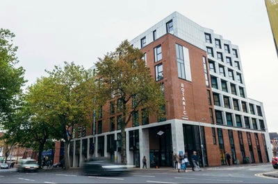 Premium Studio Flat - Botanic Studios  Main Photo