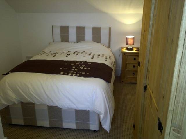 En-suite Room in House Close to Town Main Photo