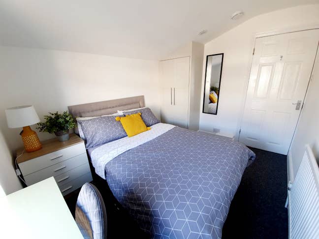 🌞 Bright Spacious St George Ensuite Room Main Photo