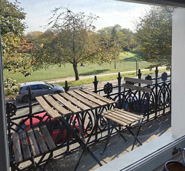 Period Balcony Flat over Tooting Common to let Main Photo
