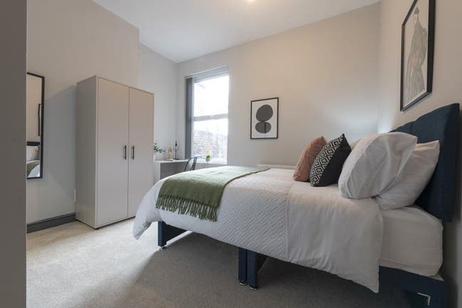 🌟Ensuite Double Room in Stylish Refurbed House🌟  Main Photo