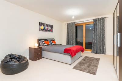 Good size double room in Bethnal Green Main Photo