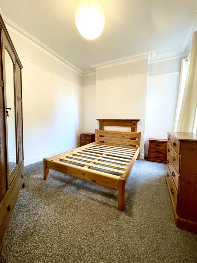 Superb 2 dble bed penthouse flat ZONE 2. Main Photo