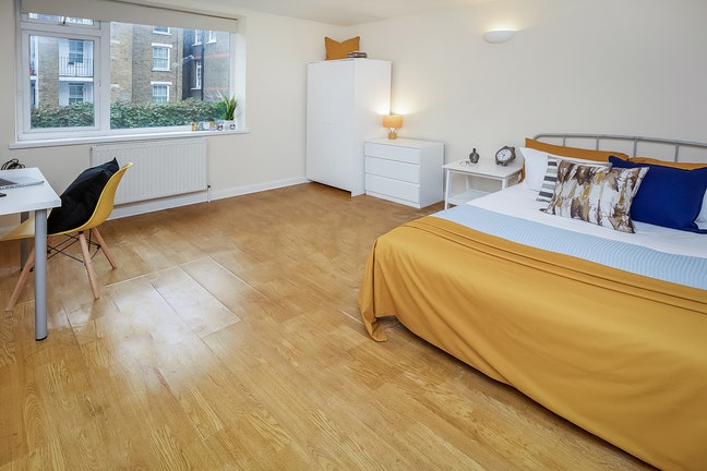 Sophisticated Double Room in a Prime Location Main Photo