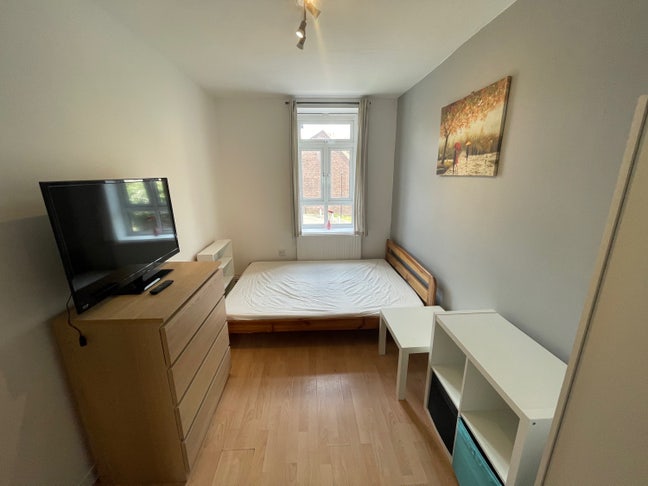 Cosy Room Next The River! Main Photo