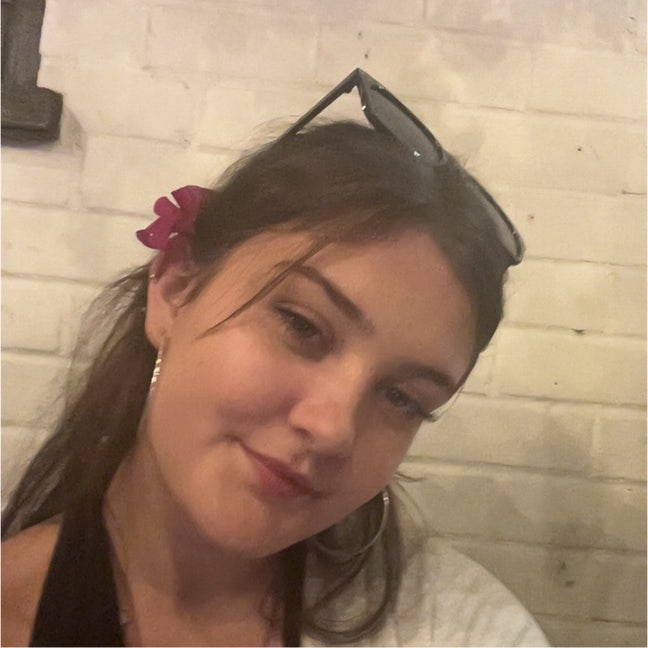 Hey!  I’m Rebecca, and I’m currently look... Main Photo