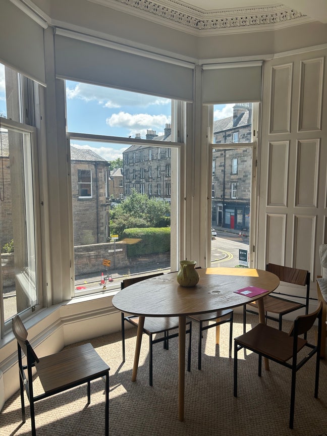 Flat in Bruntsfield/polwarth Area  Main Photo