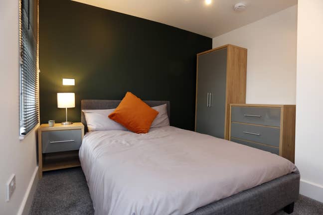 Luxurious Room in Central Maidstone with Parking Main Photo