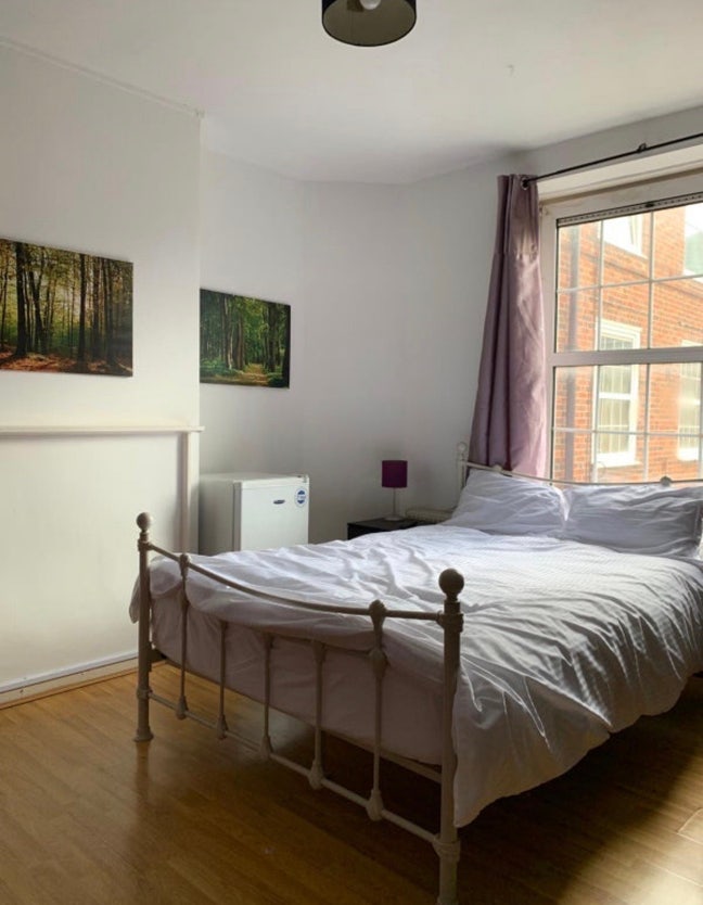 DBL Room|2mins walking from shoreditch station  Main Photo