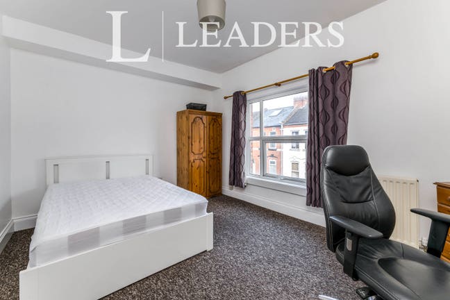 Two Double Rooms to Rent in NN1 Main Photo