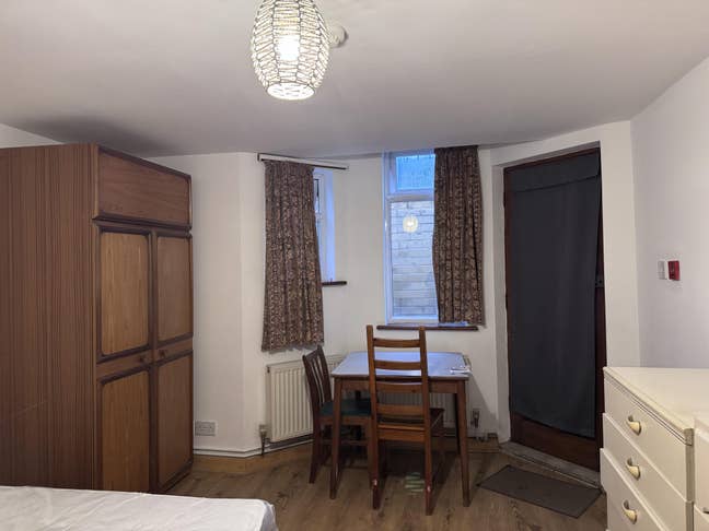 Central Location  Double Room Near Station & City Main Photo