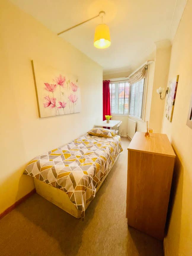 Cozy Single Room in Brondesbury  Main Photo