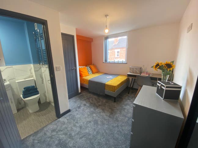  CV2 –  City  Centre  –  Premium  ensuite  Room Main Photo
