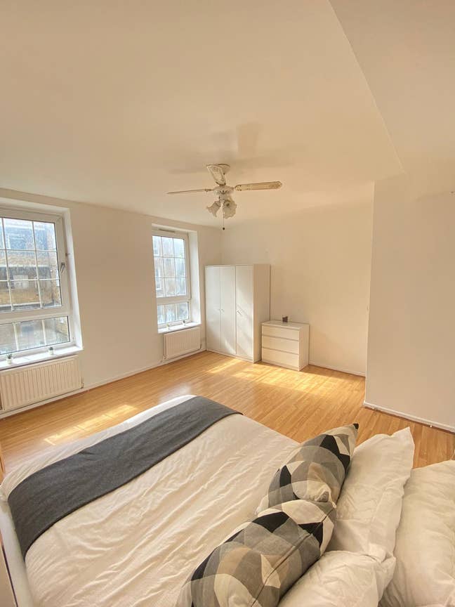 Chic Double Room in a Stylishly Finished Home Main Photo