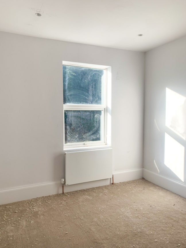 Double room available in newly renovated house Main Photo
