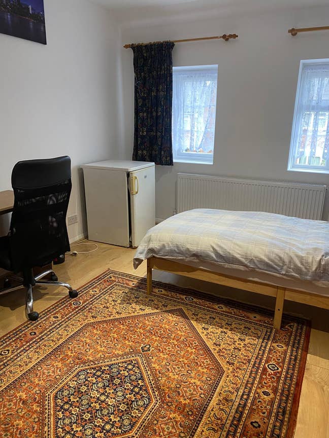 Double room in UB8 Uxbridge. All bills included Main Photo