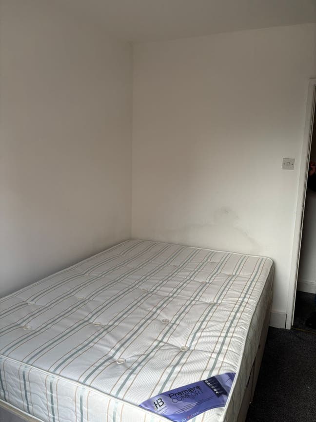 Oxford 5-Bed Near Station – No Bills Included Main Photo