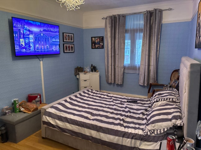Double bedroom in shared house in porthcael Main Photo