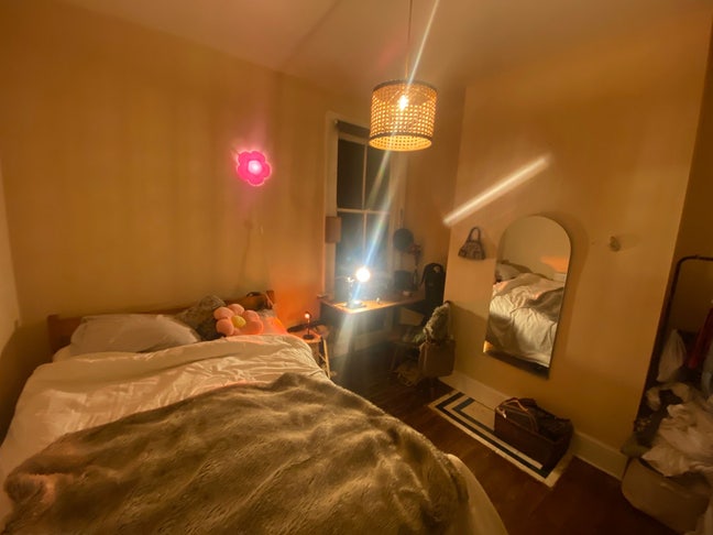 Double bed room in Brixton Hill Main Photo
