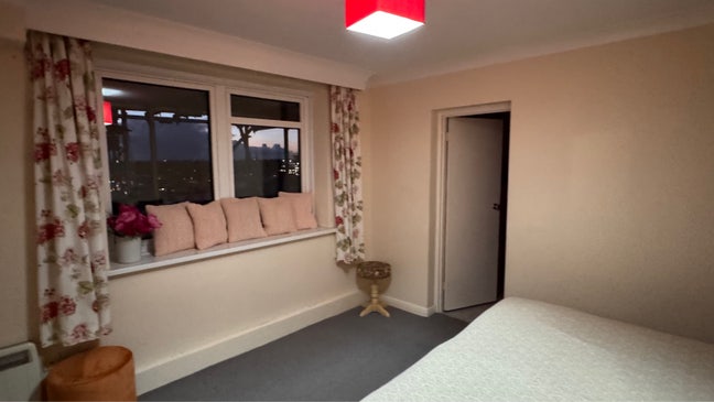Room  Main Photo