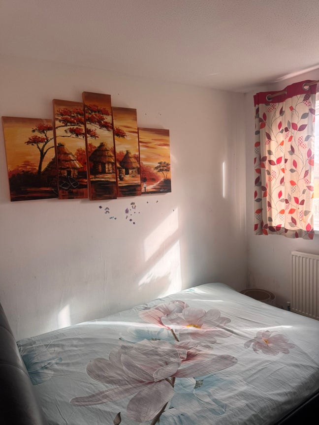 Rooms to rent Main Photo
