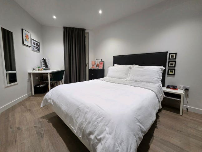 Double room with own bathroom - Hackney Wick  Main Photo
