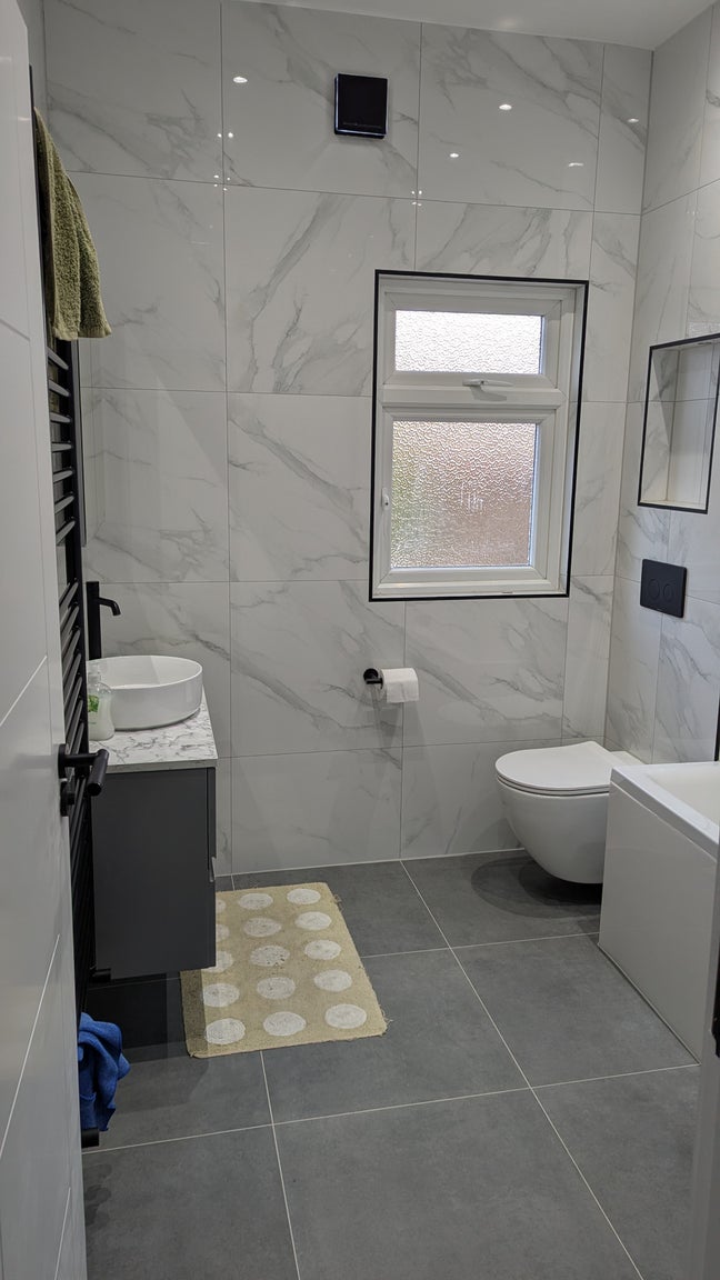 Large double room, high ceilings Main Photo