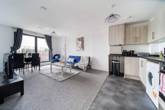 One Bed Flat in Colnbrook, Slough - furnished Main Photo