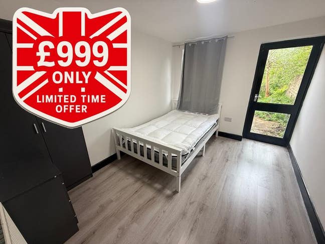 £999 pcm |  1 Bedroom Flat | Private Garden Main Photo