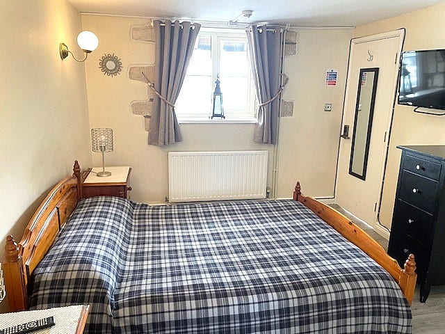 En-Suite Double Room. ( Bills Included ) Main Photo