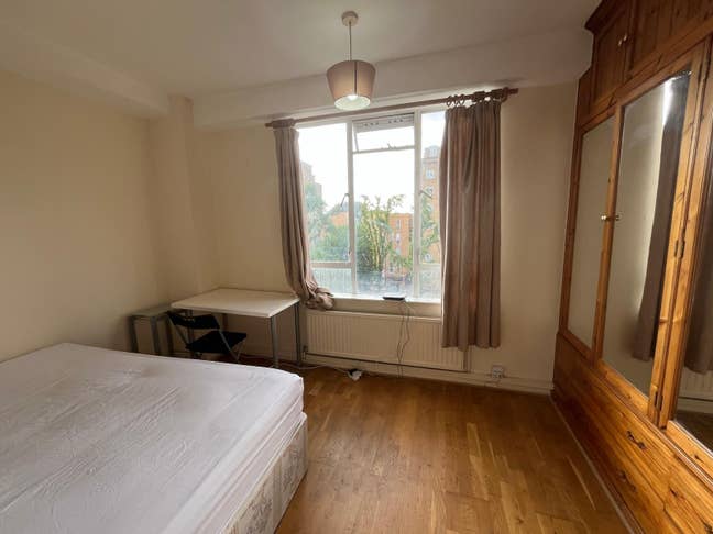 Bright and Spacious Double Room next to Paddington Main Photo