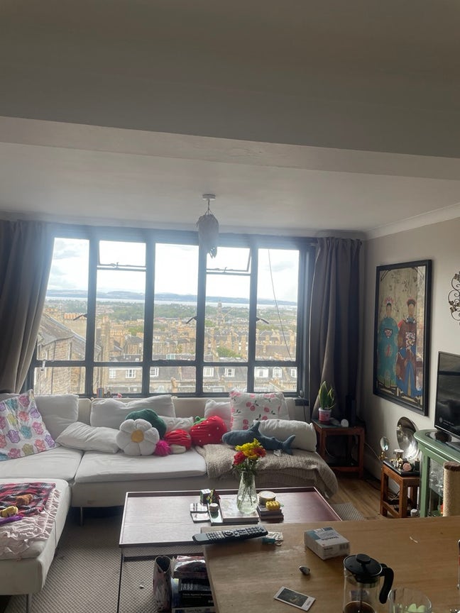 Two double bedrooms available for females  Main Photo