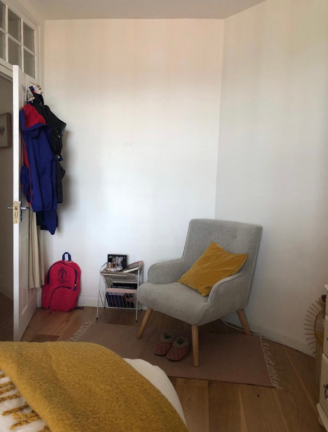 Central, Cute, Quiet room avail. in great flat! Main Photo