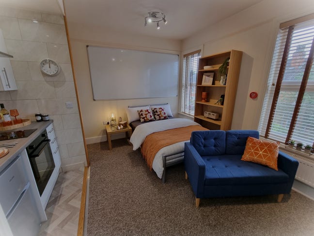 Avail Aug/ Sept 2026 Bills Inc Studio Lincoln LN1  Main Photo