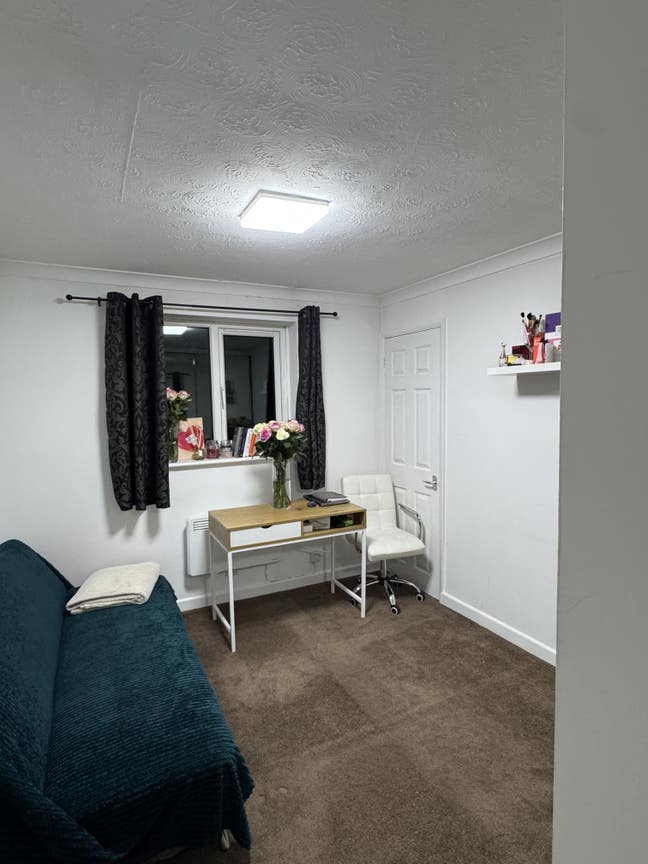 Double Room to rent in High Wycombe available £470 Main Photo