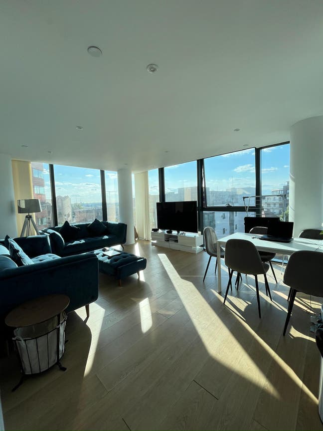 Ocean Village Ensuite Room - (All Bills Included) Main Photo