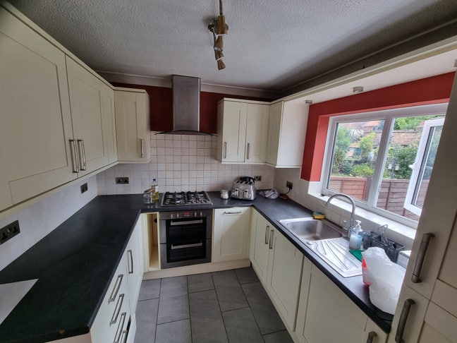 209 Stewart Rd. Furnished shared house  Main Photo