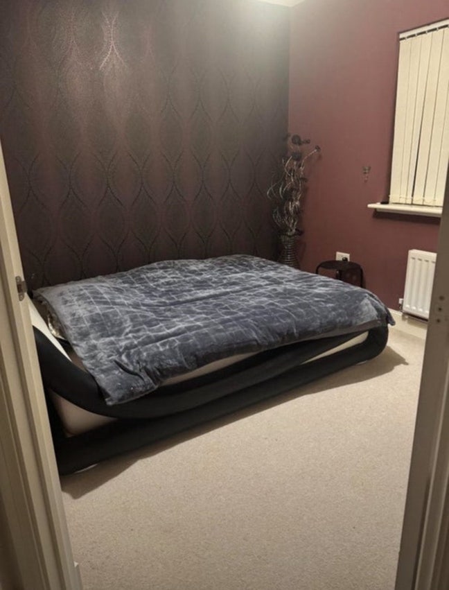 Double Rooms Available + Shared Rooms Main Photo