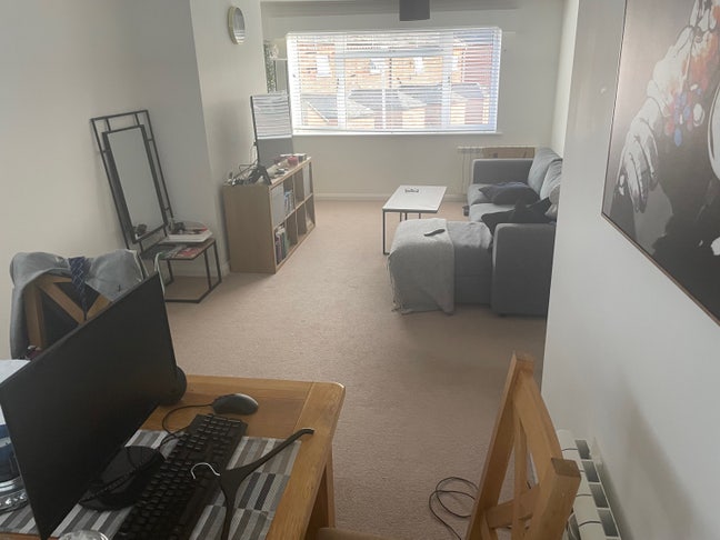 Flat share available in Marlow Main Photo