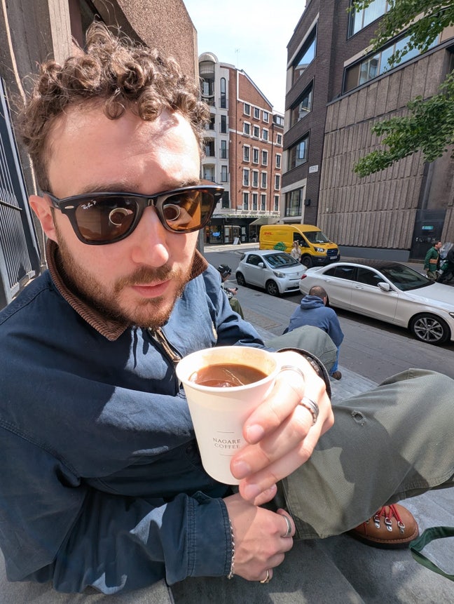 Designer looking for a switch up in flat share Main Photo