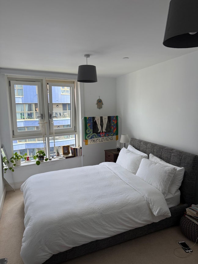 1BR Flat in New Build with Concierge Main Photo