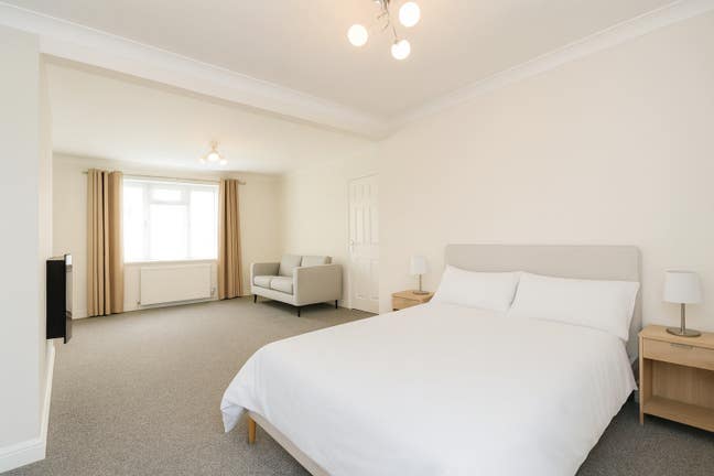 3 Bedroom in Basildon | Bills Included | Sharers Main Photo
